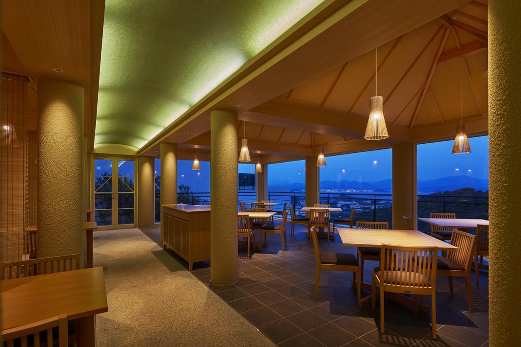 Infinito Hotel And Spa Shirahama Exterior photo